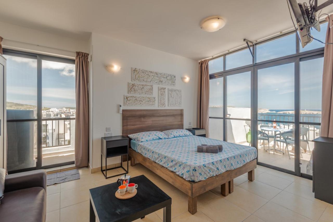Penthouse With Seaview Terrace Apartment St. Paul's Bay Exterior photo